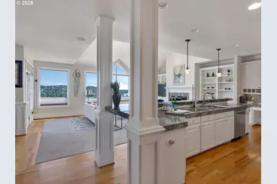 1964 Hall St, West Linn, OR 97068 - Photo 5