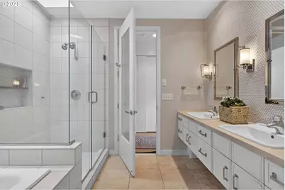 2018 NW 16th Ave, Portland, OR 97209 - Photo 27