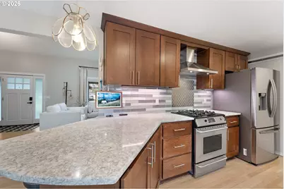 558 NE Joanne Cir, Hillsboro, OR 97124 - Photo 15