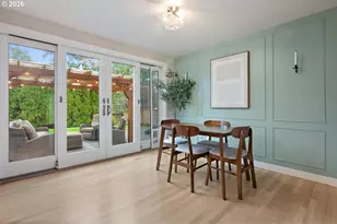 558 NE Joanne Cir, Hillsboro, OR 97124 - Photo 11