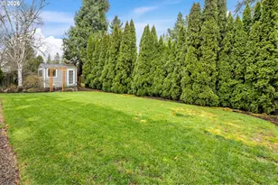 558 NE Joanne Cir, Hillsboro, OR 97124 - Photo 37