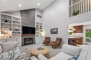 558 NE Joanne Cir, Hillsboro, OR 97124 - Photo 5