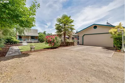 30248 S Barlow Rd, Hubbard, OR 97032 - Photo 11