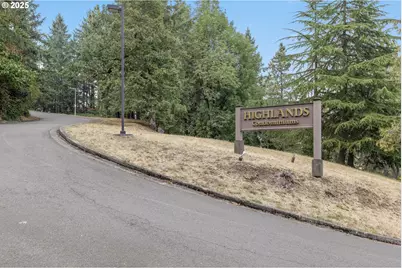 223 Trailside Loop, Eugene, OR 97405 - Photo 3