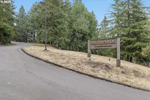 223 Trailside Loop, Eugene, OR 97405 - Photo 3