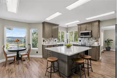 32102 NW Eagle Crest Dr, Ridgefield, WA 98642 - Photo 11