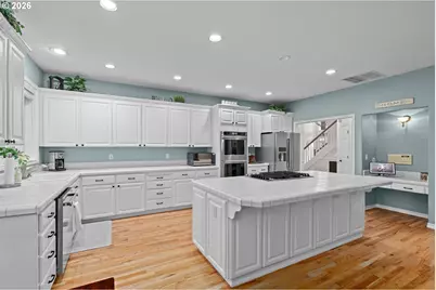 9534 NW Engleman St, Portland, OR 97229 - Photo 15