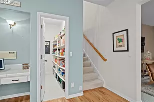 9534 NW Engleman St, Portland, OR 97229 - Photo 17