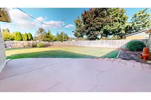 354 V St, Springfield, OR 97477 - Photo 33