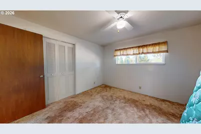 354 V St, Springfield, OR 97477 - Photo 23