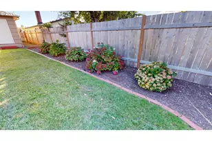 354 V St, Springfield, OR 97477 - Photo 31