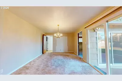 354 V St, Springfield, OR 97477 - Photo 7