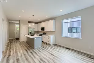 415 Pearl St, Oregon City, OR 97045 - Photo 9