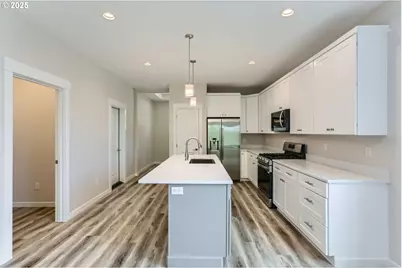 415 Pearl St, Oregon City, OR 97045 - Photo 11