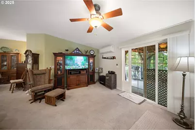 273 Golden Dr, Scottsburg, OR 97473 - Photo 29