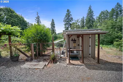 273 Golden Dr, Scottsburg, OR 97473 - Photo 15