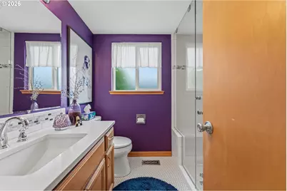 16100 SW Queen Victoria Pl, King City, OR 97224 - Photo 23