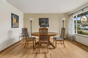 16100 SW Queen Victoria Pl, King City, OR 97224 - Photo 13