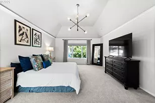 2726 SW 28th Dr, Portland, OR 97219 - Photo 13