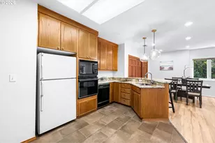 2726 SW 28th Dr, Portland, OR 97219 - Photo 23