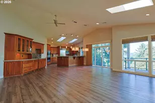 4806 NW Cherry St, Vancouver, WA 98663 - Photo 9