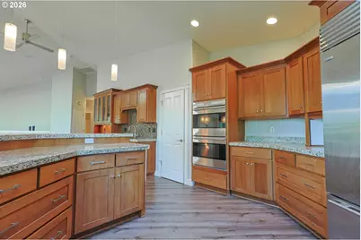 4806 NW Cherry St, Vancouver, WA 98663 - Photo 15