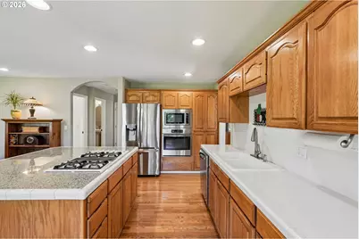 10941 NW Supreme Ct, Portland, OR 97229 - Photo 15