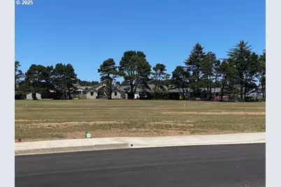 Shearwater Cir #2, Bandon, OR 97411 - Photo 1