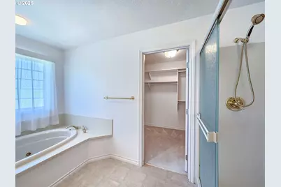 1055 Tukwila Dr, Woodburn, OR 97071 - Photo 17