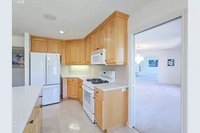 1055 Tukwila Dr, Woodburn, OR 97071 - Photo 31