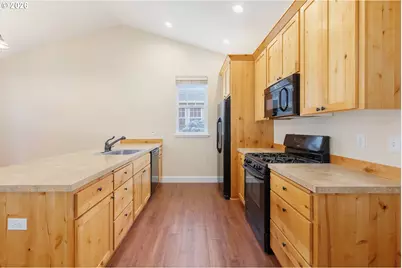 4350 SE Fleming St, Newport, OR 97366 - Photo 11