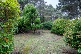 820 Jackson Ave SW, Bandon, OR 97411 - Photo 37