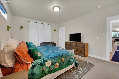 303 Lenore Loop, Eugene, OR 97404 - Photo 19