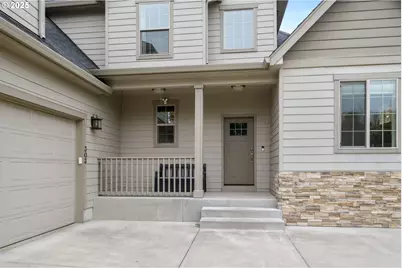 303 Lenore Loop, Eugene, OR 97404 - Photo 3