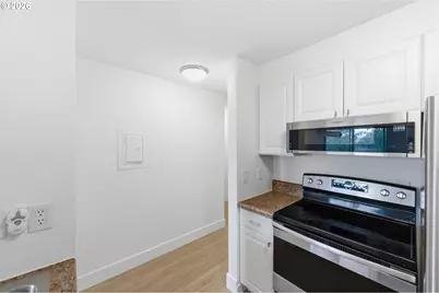 44 Eagle Crest Dr #26, Lake Oswego, OR 97035 - Photo 15