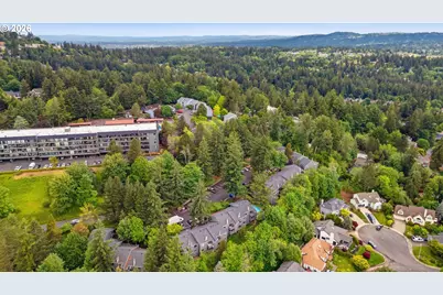 44 Eagle Crest Dr #26, Lake Oswego, OR 97035 - Photo 33