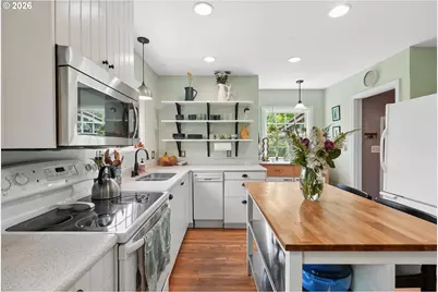 5900 NE Ainsworth St, Portland, OR 97218 - Photo 11