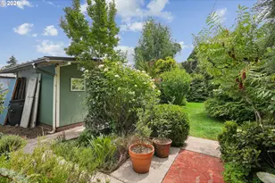 5900 NE Ainsworth St, Portland, OR 97218 - Photo 33
