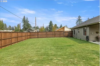 211 W Oak St, Yacolt, WA 98675 - Photo 25