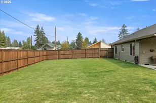 211 W Oak St, Yacolt, WA 98675 - Photo 25