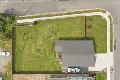 211 W Oak St, Yacolt, WA 98675 - Photo 33
