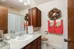 4525 NW Columbia Ave, Portland, OR 97229 - Photo 27