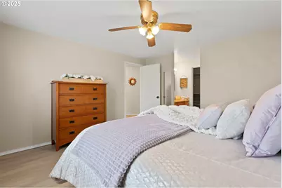 387 SE 7th Ave, Canby, OR 97013 - Photo 29