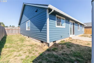 387 SE 7th Ave, Canby, OR 97013 - Photo 45