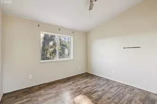 52866 NE 2nd St, Scappoose, OR 97056 - Photo 17