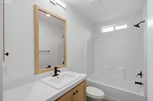 1560 Monroe St, North Bend, OR 97459 - Photo 21