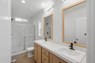 1560 Monroe St, North Bend, OR 97459 - Photo 29