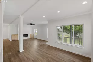 1560 Monroe St, North Bend, OR 97459 - Photo 7