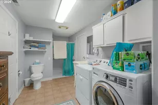 60 NE 23rd St, Gresham, OR 97030 - Photo 17