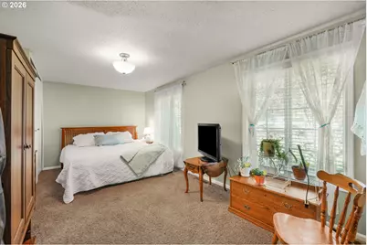 60 NE 23rd St, Gresham, OR 97030 - Photo 13